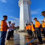 PKS Banten Terjun Bersihkan Pelataran Masjid Agung Banten Lama (3)
